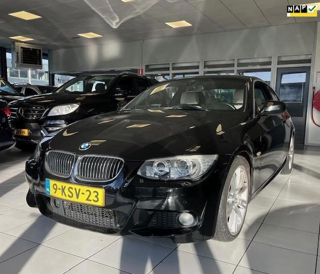 BMW 3-serie Coupé 325i Business Line Sport/M Pakket/NL auto, Auto's, BMW, Te koop, 3-Serie, ABS, Airbags, Airconditioning, Boordcomputer