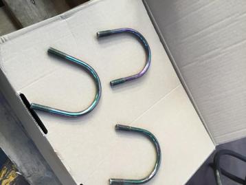 Partij draadbeugels buisklem draadbeugel strop nieuw beugel beschikbaar voor biedingen