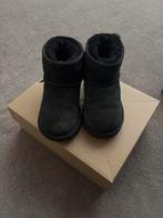 Kinder uggs maat 28.5, Kinderen en Baby's, Kinderkleding | Schoenen en Sokken, Gebruikt, UGG, Jongen of Meisje, Ophalen of Verzenden