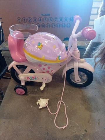 Baby Born Driewieler met Helm en Accessoires beschikbaar voor biedingen