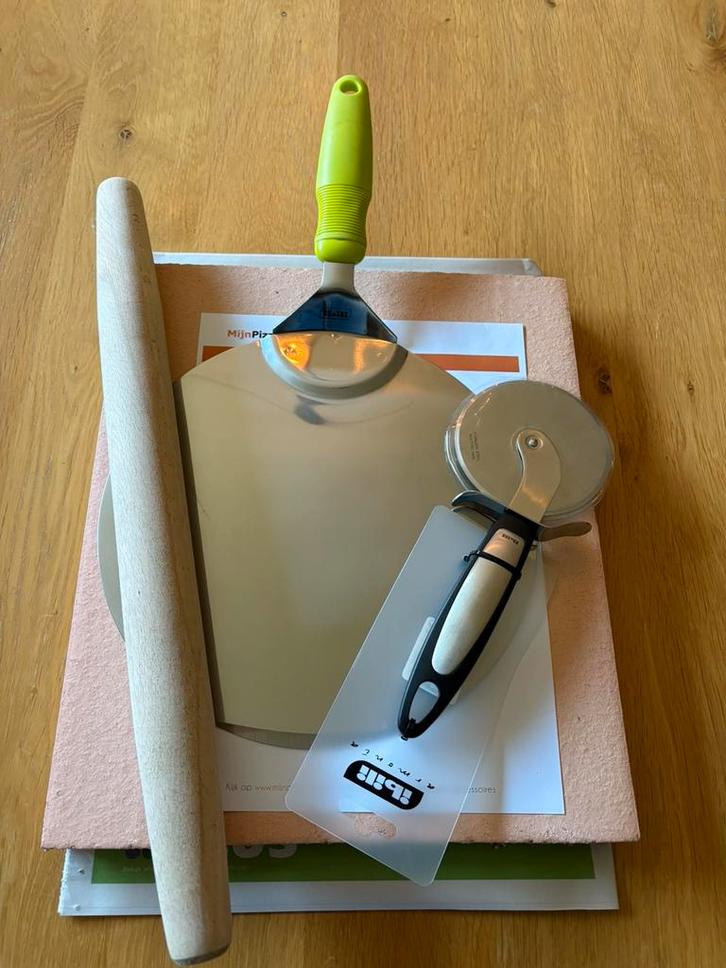 Nieuwe complete pizzasteen set – maak de lekkerste pizza’s!, Huis en Inrichting, Keuken | Keukenbenodigdheden, Nieuw, Ophalen of Verzenden