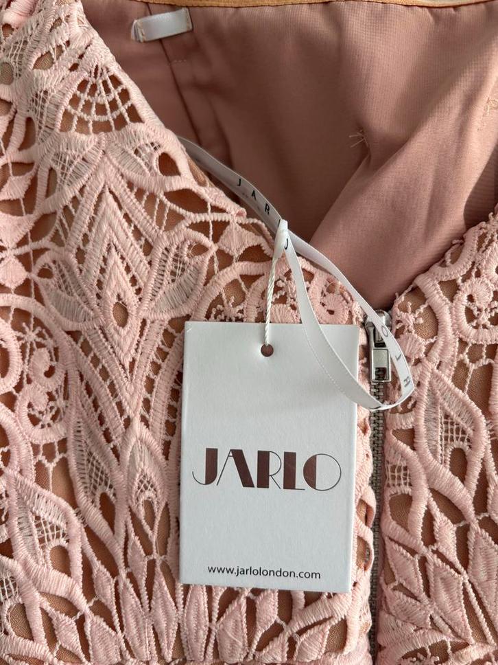 Jarlo London Midi Jurk Lichtroze - Maat 38 - Nieuw!, Kleding | Dames, Jurken, Nieuw, Maat 38/40 (M), Roze, Boven de knie, Verzenden