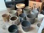 28 plantenpotten met kweekpotjes, Tuin en Terras, Bloempotten, Ophalen, Gebruikt, Rond, Binnen