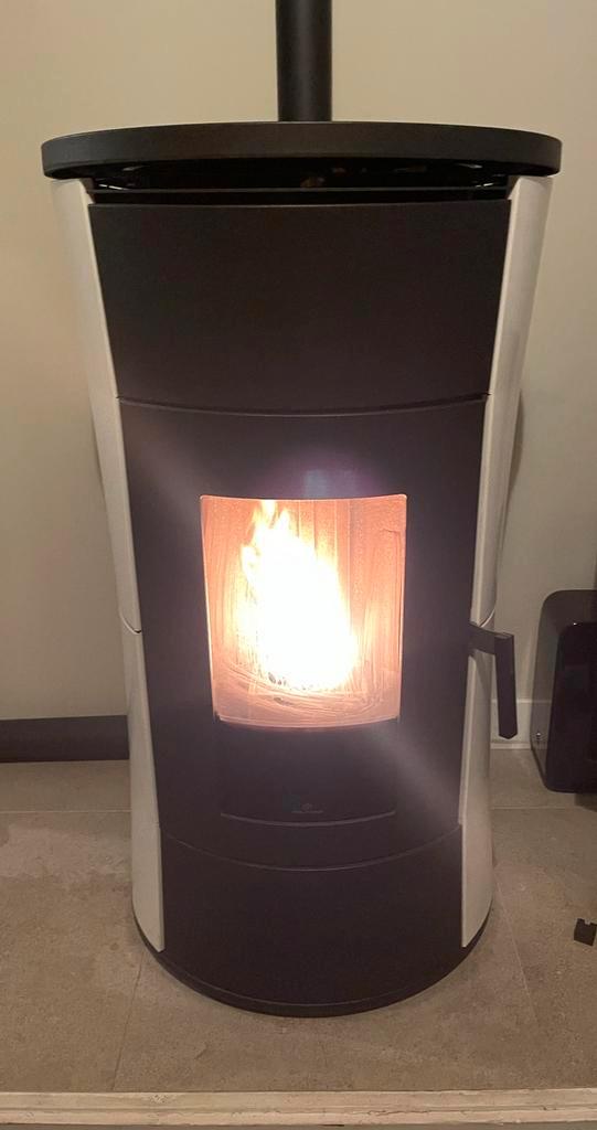 Edilkamin Cherie  9 evo pelletkachel (2024) met garantie, Huis en Inrichting, Kachels, Zo goed als nieuw, Vrijstaand, Pelletkachel