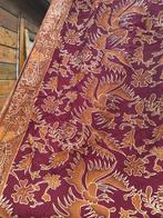 Bijzondere batikstof – rood/donkerrood met geel/goud katoen, Ophalen of Verzenden, Nieuw, Rood, Katoen