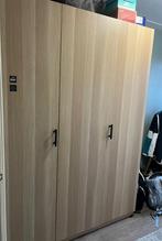 Ruime houten kledingkast met deuren, Ophalen, 200 cm of meer, 150 tot 200 cm, Zo goed als nieuw