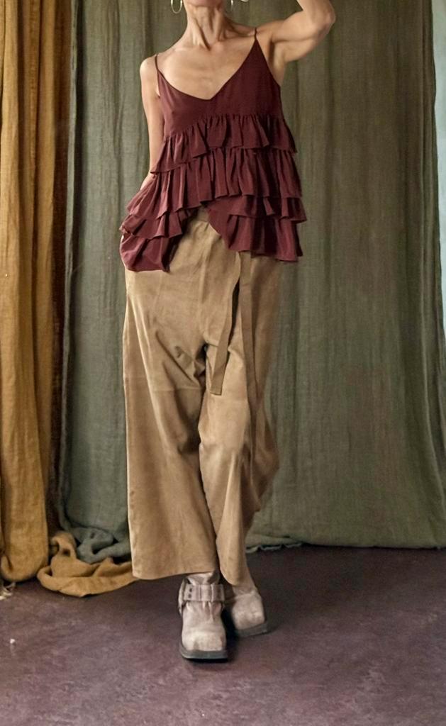 Toffe suede lederen wijde broek vib m 38, Kleding | Dames, Broeken en Pantalons, Zo goed als nieuw, Maat 38/40 (M), Bruin, Lang