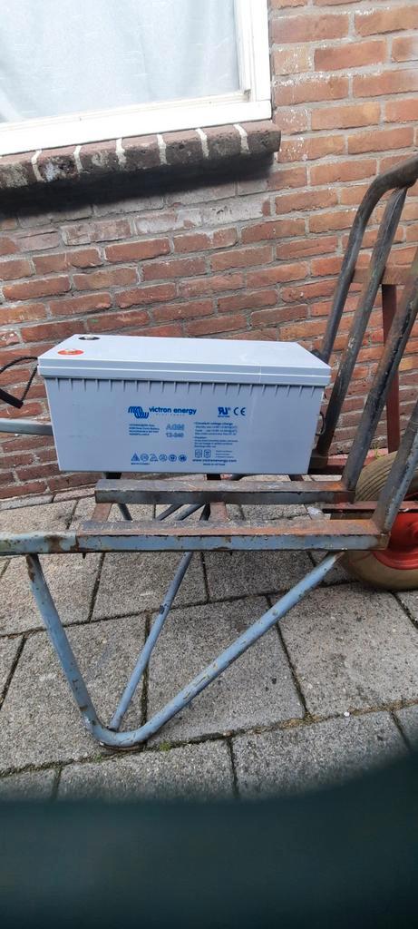 Victron Energy Accu 12V 240Ah, Auto-onderdelen, Accu's en Toebehoren, Universele onderdelen, Gebruikt, Ophalen of Verzenden