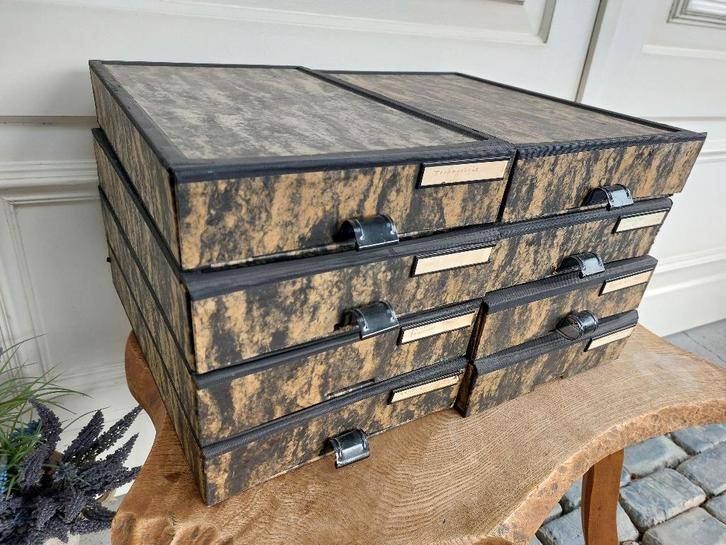 Set van acht Brocante oude Archiefdozen, Antiek en Kunst, Curiosa en Brocante, Ophalen of Verzenden