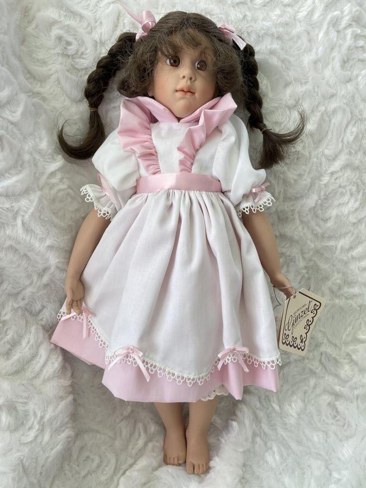 Hildegard Günzel Madame Alexander Amanda, ong. 40cm., Verzamelen, Poppen, Zo goed als nieuw, Pop, Ophalen of Verzenden