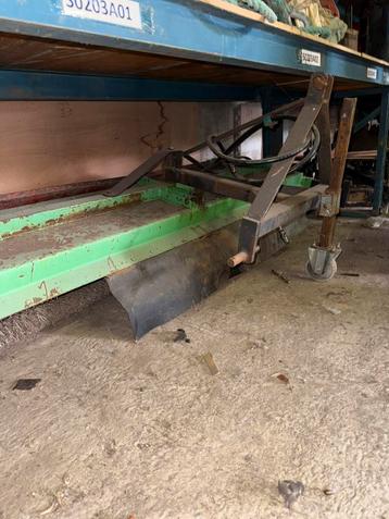 Bema rolbezem 230 breed 3 punts hefinrichting beschikbaar voor biedingen
