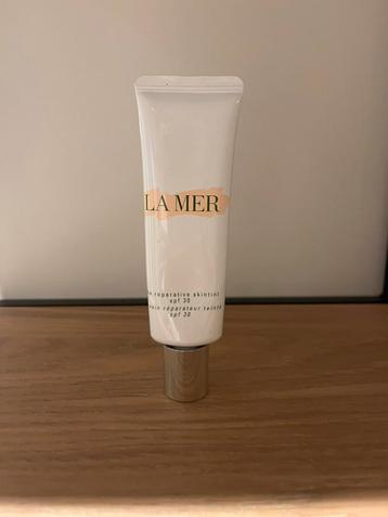 La Mer, reperative skin tint SPF 30 beschikbaar voor biedingen