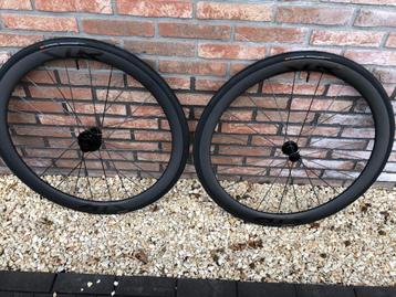 Giant slr 040 wielset cadex 28 mm  beschikbaar voor biedingen