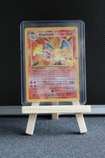 Charizard celebrations holo, Hobby en Vrije tijd, Verzamelkaartspellen | Pokémon, Verzenden, Losse kaart