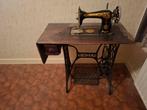 Antieke Singer trapnaaimachine met gietijzeren onderstel, Ophalen