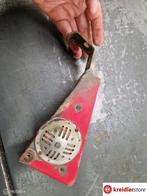 Kreidler Eitank 1959 tank bevestiging op frame claxonhuis