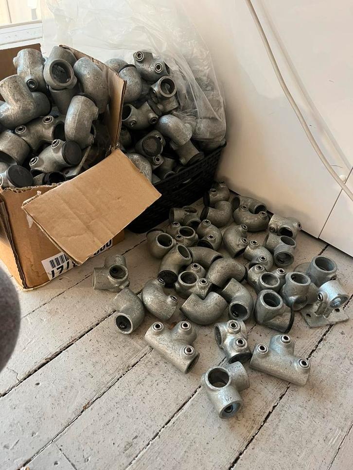 Steigerbuis en buiskoppelingen, Doe-het-zelf en Verbouw, IJzerwaren en Bevestigingsmiddelen, Zo goed als nieuw, 250 mm of meer