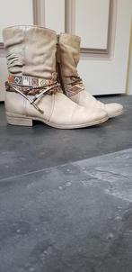 MJUS enkellaarsjes mt.41 met leuke versiering, Beige, Lage of Enkellaarzen, Ophalen of Verzenden, Mjus