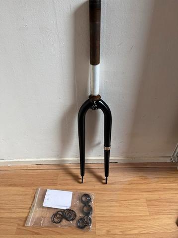 Voorvork beschikbaar voor biedingen