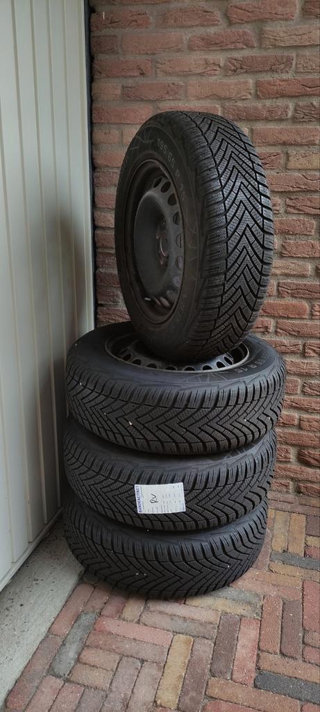 Zeer goede winterbanden Vredestein 195/65R15 (1x gebruikt!), Auto-onderdelen, Banden en Velgen, Banden en Velgen, Winterbanden