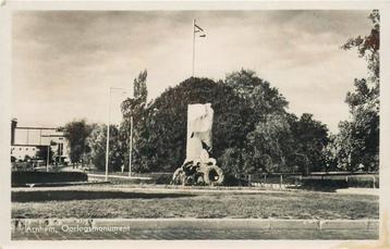(387-253-029) Arnhem Oorlogs monument beschikbaar voor biedingen