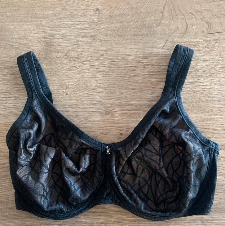 Triumph 85F full cup zwart kant, Kleding | Dames, Ondergoed en Lingerie, BH, Zwart, Verzenden
