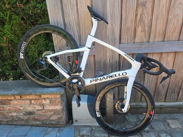 Pinarello Dogma F met 12 speed 105 shimano  beschikbaar voor biedingen