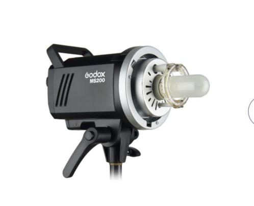 Godix MS200 flitsers (vraagprijs voor 2), Audio, Tv en Foto, Fotografie | Flitsers, Zo goed als nieuw, Overige merken, Ophalen of Verzenden