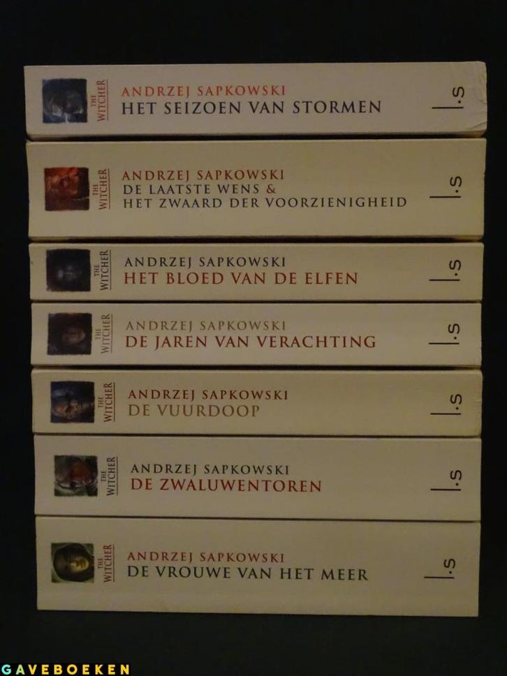 The Witcher - Andrzej Sapkowski - Luitingh Sijthoff - 8x -, Boeken, Fantasy, Gelezen, Ophalen of Verzenden
