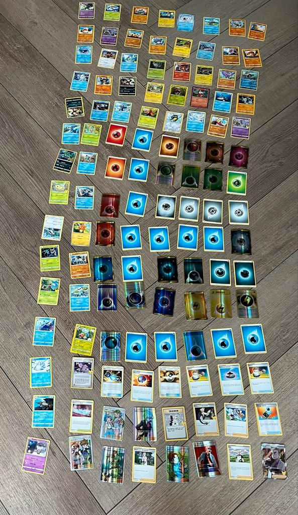 Pokémon Kaarten Verzameling - zonder garantie op echtheid, Hobby en Vrije tijd, Verzamelkaartspellen | Pokémon, Gebruikt, Meerdere kaarten