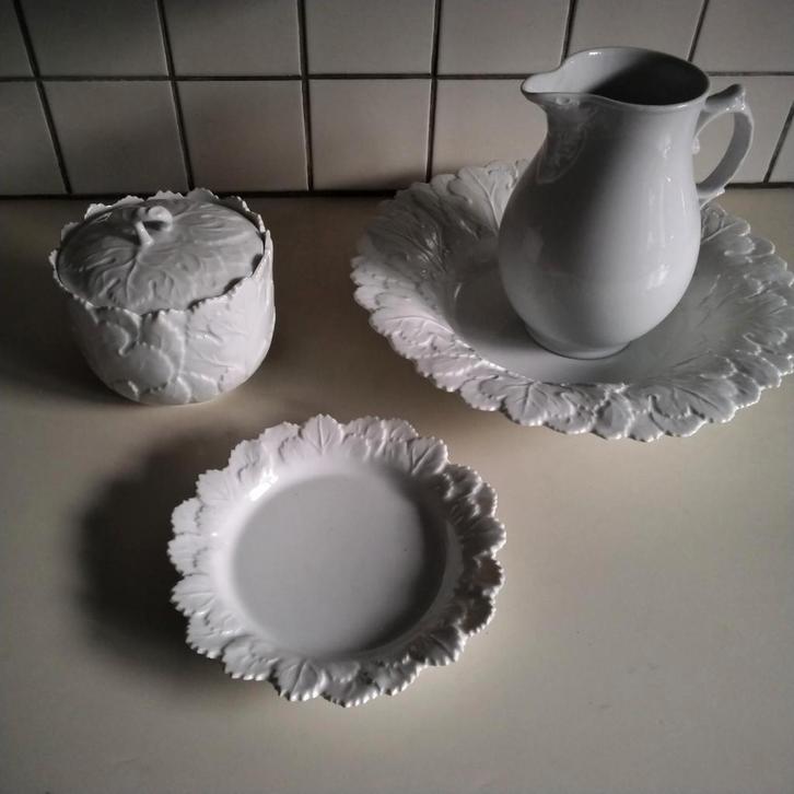 Furstenberg  servies met arcantusblad, Huis en Inrichting, Keuken | Servies, Zo goed als nieuw, Schaal of Schalen, Overige stijlen