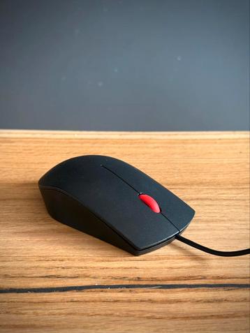 Lenovo muis bedraad beschikbaar voor biedingen