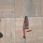 takkenschaar op houten steel ca 2 meter met trekkoord, Ophalen of Verzenden, Zo goed als nieuw