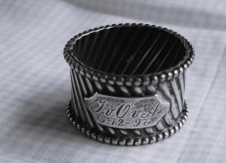 ﻿MOOI ANTIEK ZILVER GEMERKT SERVET RING  - wvq, Antiek en Kunst, Antiek | Goud en Zilver, Zilver, Verzenden