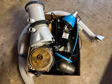 Partij electrische apparaten doos vol beschikbaar voor biedingen