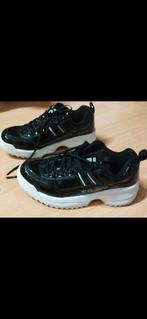 Fila sneakers lak zwart en roze 39 ZIE FOTOS VOOR MEER, Kleding | Dames, Schoenen, Zwart, Ophalen of Verzenden, Fila, Sneakers of Gympen