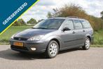 Ford Focus Wagon 1.6-16V Futura, Gebruikt, Zwart, 4 cilinders, Handgeschakeld