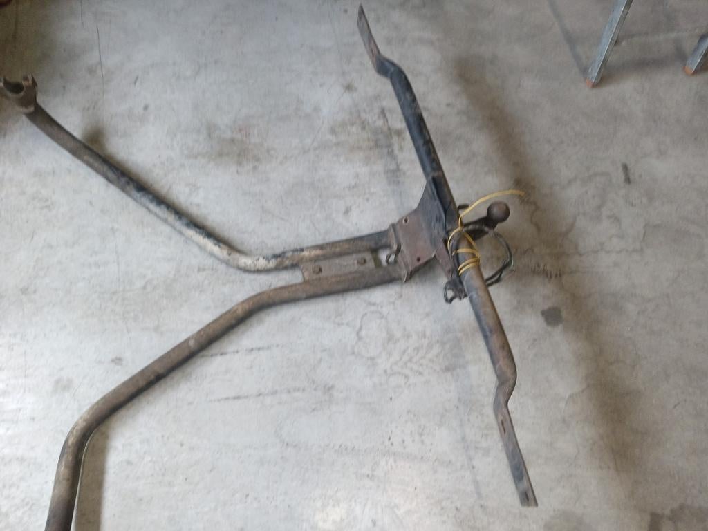 Originele Franse mercedes w123 afneembare  trekhaak,, Ophalen of Verzenden