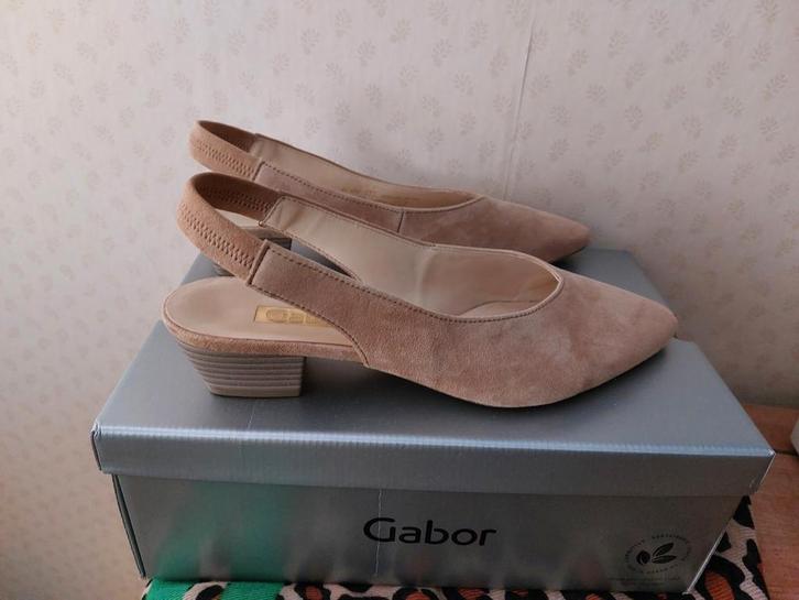 Mooie Gabor damesschoenen maat 7 (40/41) - bijna nieuw!, Kleding | Dames, Schoenen, Zo goed als nieuw, Schoenen met lage hakken