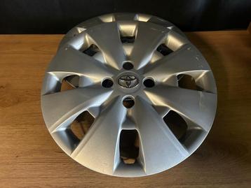 Originele Toyota Yaris wieldoppenset 15 INCH beschikbaar voor biedingen
