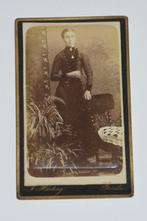 Antieke foto vrouw 1880 Harting Gouda Carte de Visite CDV, Ophalen of Verzenden, Voor 1940, Gebruikt, Foto