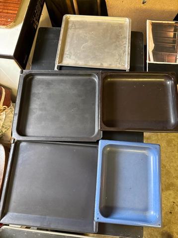 Diverse Braadsledes voor Oven/Grill beschikbaar voor biedingen