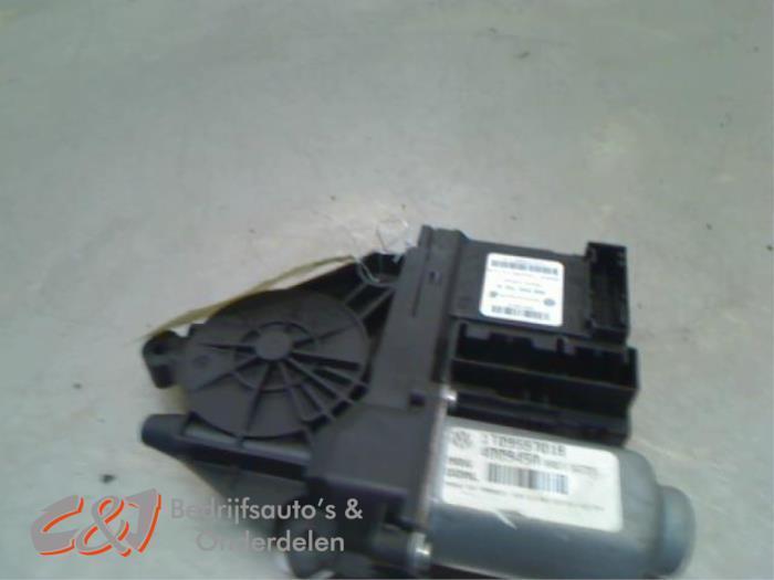 Raammotor Portier van een Volkswagen Caddy, Auto-onderdelen, Carrosserie en Plaatwerk, Volkswagen, Gebruikt, 3 maanden garantie