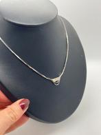 C96 Prachtige zilveren ketting met hanger Fins ontwerp, Sieraden, Tassen en Uiterlijk, Antieke sieraden, Ophalen of Verzenden