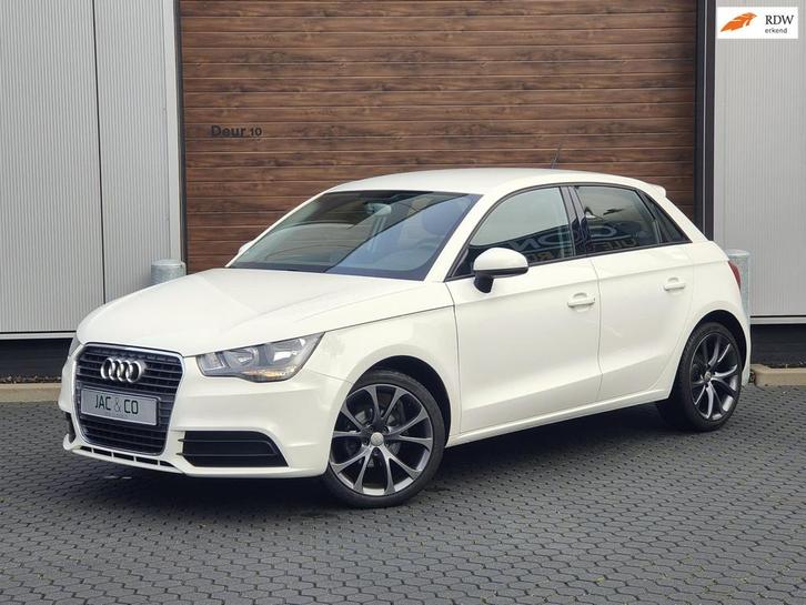 Audi A1 Sportback 1.2 TFSI Attraction Stoelverwarming 5-drs, Auto's, Audi, Bedrijf, Te koop, A1, ABS, Airbags, Bluetooth, Centrale vergrendeling