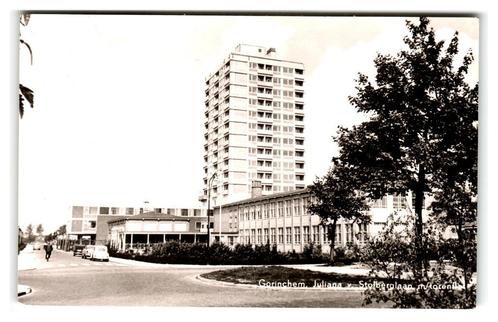 Gorinchem, Juliana v. Stolberglaan m/torenflat, Verzamelen, Ansichtkaarten | Nederland, Gelopen, Zuid-Holland, 1960 tot 1980, Verzenden