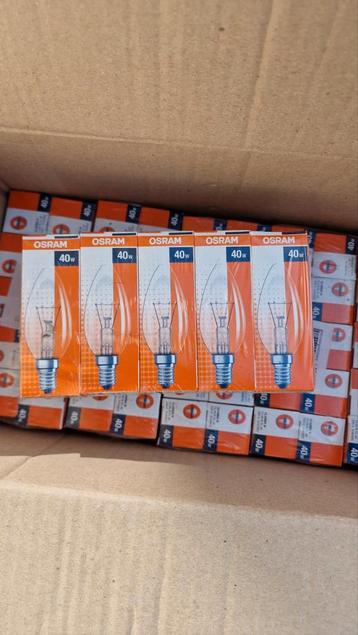 Partij Osram 40W Gloeilampen - 68 Stuks - Nieuw beschikbaar voor biedingen