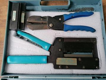 Thomas and Betts Ansley 779-2100 krimptang beschikbaar voor biedingen