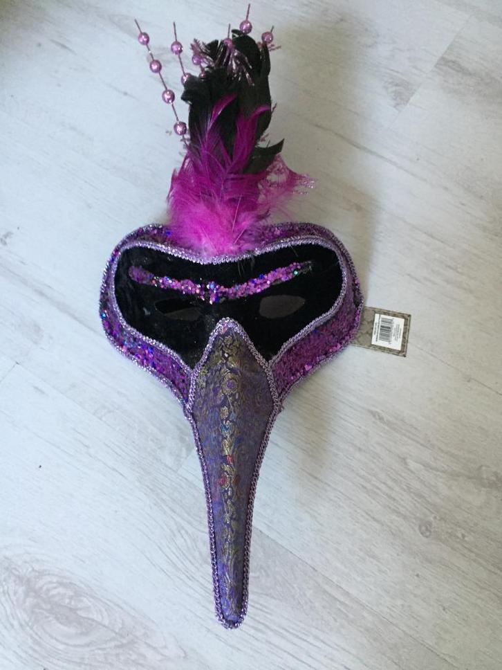 masker NIEUW!!, Hobby en Vrije tijd, Feestartikelen, Zo goed als nieuw, Feestartikel, Halloween of Griezel, Ophalen of Verzenden