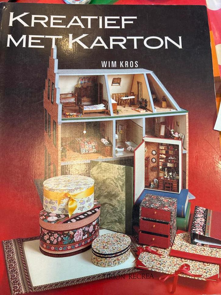 Boek: Creatief met Karton - Wim Kros, Boeken, Hobby en Vrije tijd, Gelezen, Scrapbooking en Knutselen, Geschikt voor kinderen